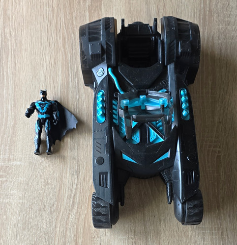 Mattel batman batmobile - batman,