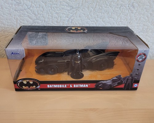 Die cast batmobile - &, batman