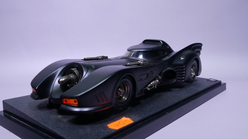 Hot wheels b6046 - 1:18,