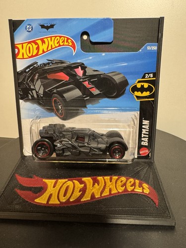 Hot wheels batmobile - hot,