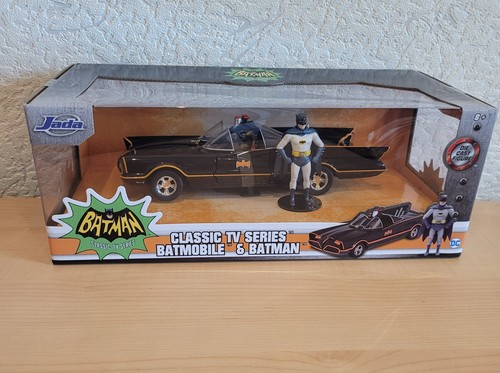 Die cast batmobile batman - die,