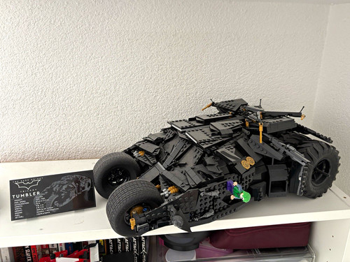 Lego batmobile tumbler batman - lego,