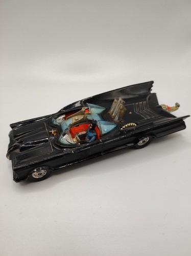Batmobile batman corgi toys - batmobile,
